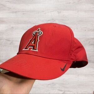 Genuine Merchandise Angel's red snapback